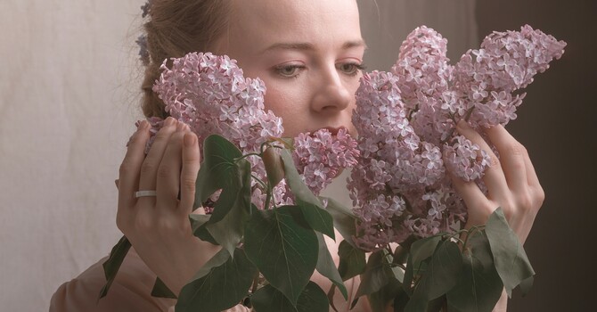 How Hypnosis Can Help Release Shame Through Self-Compassion image